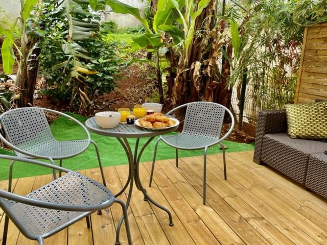Nouveaute - L'Oasis - T3 - 70 M2 - Jacuzzi Сен-Дені Екстер'єр фото